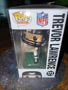 TREVOR LAWRENCE home jersey FUNKO POP with protector brand new never opened